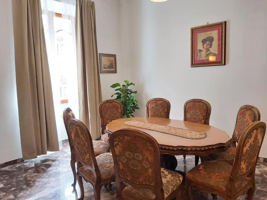 Appartamento Al Colosseo Рим Екстериор снимка